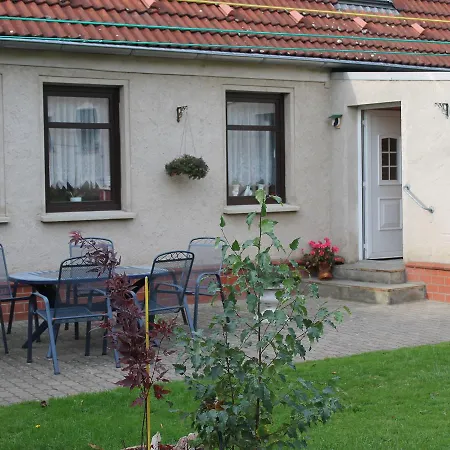 Modern In With Fenced Garden * Kropelin